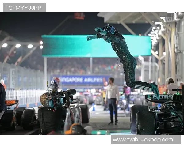 拉塞尔无线电诉苦引发梅赛德斯反思 车队供认墨西哥站决议计划缓慢